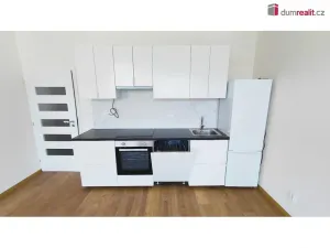 Pronájem bytu 2+kk, Štěchovice, Hlavní, 64 m2