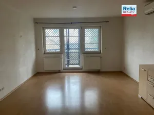 Pronájem bytu 2+1, Liberec, Boženy Němcové, 75 m2