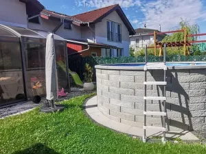 Prodej rodinného domu, Praha - Újezd nad Lesy, Lutínská, 18 m2