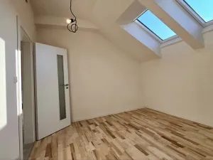 Pronájem bytu 2+kk, Dobřichovice, Souběžná, 62 m2