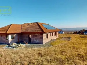 Prodej rodinného domu, Krupka - Unčín, Polní, 200 m2