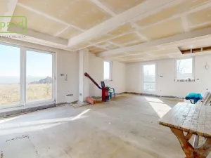 Prodej rodinného domu, Krupka - Unčín, Polní, 200 m2