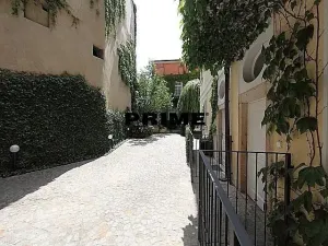 Pronájem bytu 2+1, Praha - Malá Strana, Vlašská, 73 m2