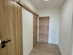 Pronájem bytu 3+1, Praha - Troja, Krynická, 68 m2