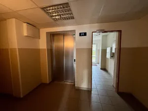 Pronájem bytu 3+1, Praha - Troja, Krynická, 68 m2