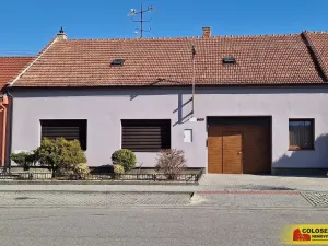 Prodej rodinného domu, Velké Bílovice, 365 m2