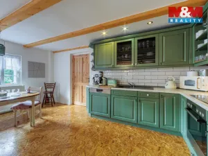 Prodej rodinného domu, Libá, 228 m2