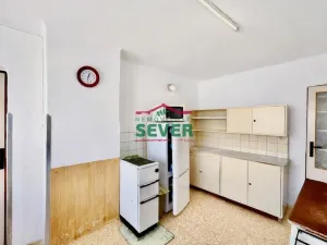 Prodej rodinného domu, Kožlany, Pražská, 200 m2