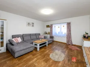 Prodej rodinného domu, Koloveč, nám. Svobody, 160 m2