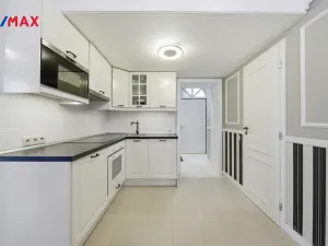 Prodej bytu 2+kk, Karlovy Vary, Krále Jiřího, 49 m2