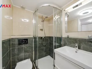 Prodej bytu 2+kk, Karlovy Vary, Krále Jiřího, 49 m2