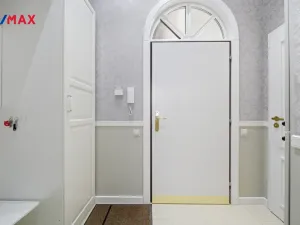 Prodej bytu 2+kk, Karlovy Vary, Krále Jiřího, 49 m2