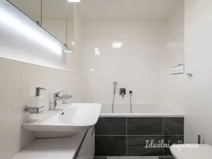 Pronájem bytu 3+kk, Praha - Holešovice, Sanderova, 97 m2