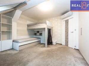 Prodej bytu 4+kk, Praha, Semilská, 139 m2