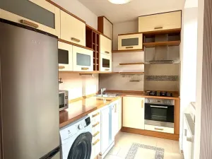 Pronájem bytu 2+1, Cheb, Jakubská, 50 m2