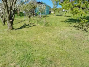 Pronájem zahrady, Běloky, 376 m2