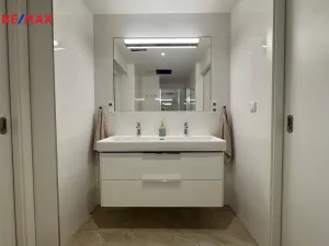 Prodej bytu 4+kk, Praha - Libeň, Zenklova, 118 m2