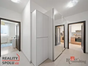 Prodej bytu 3+kk, Praha - Uhříněves, U uhříněveské obory, 76 m2