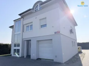 Pronájem kanceláře, Praha - Kunratice, Vídeňská, 390 m2