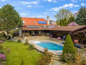 Prodej apartmánu, Štítary, 665 m2