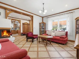 Prodej apartmánu, Štítary, 665 m2