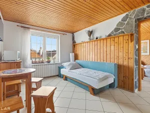 Prodej apartmánu, Štítary, 665 m2