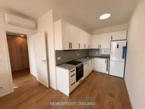 Pronájem bytu 2+kk, Znojmo, Kotkova, 53 m2