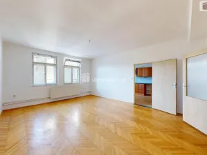 Pronájem bytu 2+1, Opava - Město, Dolní náměstí, 76 m2