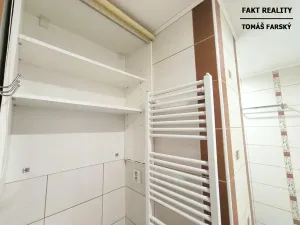 Pronájem bytu 3+1, Ústí nad Labem, V Podhájí, 65 m2