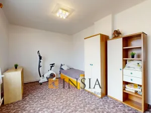 Prodej bytu 3+1, Svinaře, U Rybníka, 74 m2