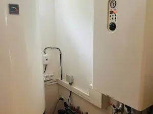 Prodej rodinného domu, Prackovice nad Labem, 190 m2