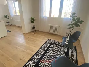 Prodej bytu 3+1, Praha - Modřany, U zastávky, 60 m2