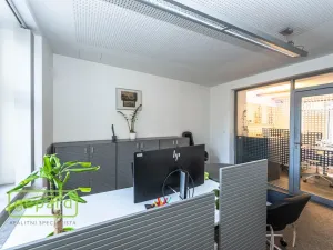 Pronájem obchodního prostoru, Praha - Zbraslav, Zbraslavské náměstí, 140 m2