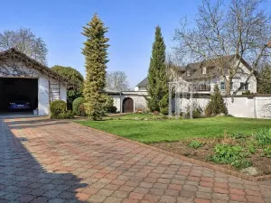 Pronájem rodinného domu, Roztoky, U háje, 230 m2