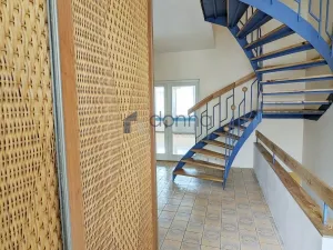 Pronájem rodinného domu, Praha, Nad úpadem, 260 m2