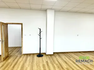Pronájem kanceláře, Kunovice, Na Záhonech, 500 m2