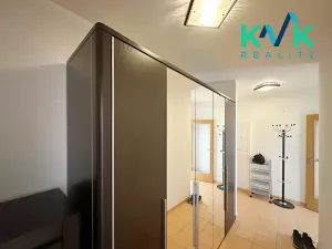 Pronájem bytu 2+kk, Karlovy Vary, Na Vyhlídce, 52 m2