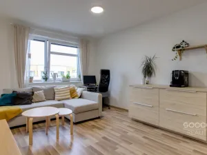 Prodej bytu 2+kk, Praha - Uhříněves, Oty Bubeníčka, 52 m2