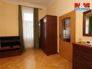 Pronájem bytu 1+1, Karlovy Vary, Svahová, 50 m2