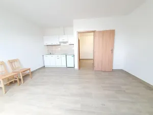 Pronájem bytu 1+kk, Praha - Slivenec, Ke Smíchovu, 31 m2