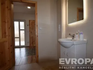 Prodej rodinného domu, Zásmuky - Nesměň, 72 m2