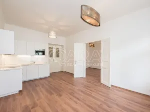 Pronájem bytu 2+kk, Praha, Chvalova, 51 m2