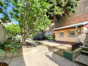 Prodej obchodního prostoru, Znojmo, Horní Česká, 300 m2