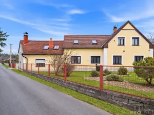 Prodej vícegeneračního domu, Konárovice, 300 m2