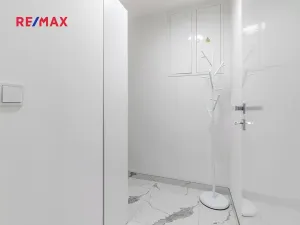 Prodej bytu 2+kk, Praha - Smíchov, Podbělohorská, 61 m2