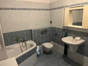 Pronájem rodinného domu, Praha - Lipence, Jiříčkova, 150 m2