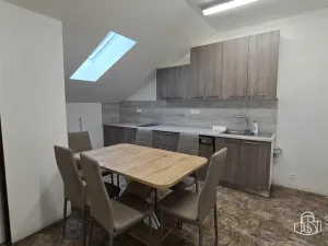 Pronájem výrobních prostor, Sokolov, Trocnovská, 876 m2