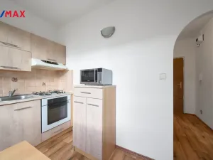 Prodej bytu 1+1, Trutnov - Horní Staré Město, Rozmarýnová, 32 m2