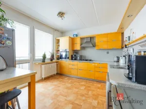 Prodej bytu 3+1, Hradec Králové - Nový Hradec Králové, třída Edvarda Beneše, 98 m2