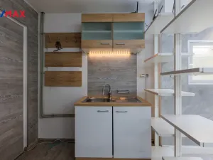 Prodej obchodního prostoru, Karlovy Vary - Rybáře, Konečná, 72 m2